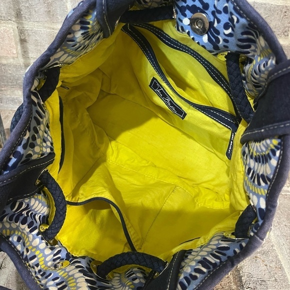 Vera Bradley - Picture 8 of 15